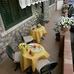 Dionisio Frühstückspension