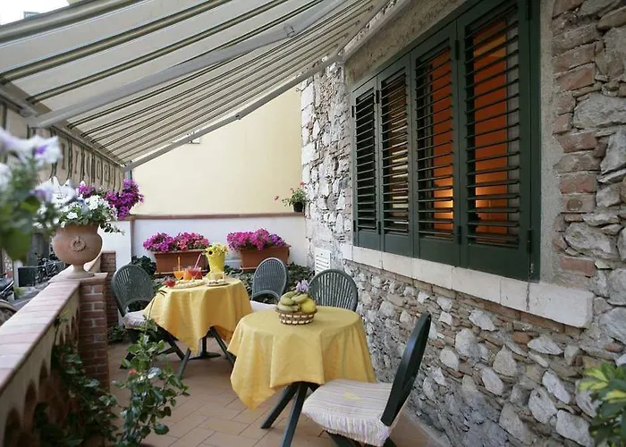 Couette-café Dionisio