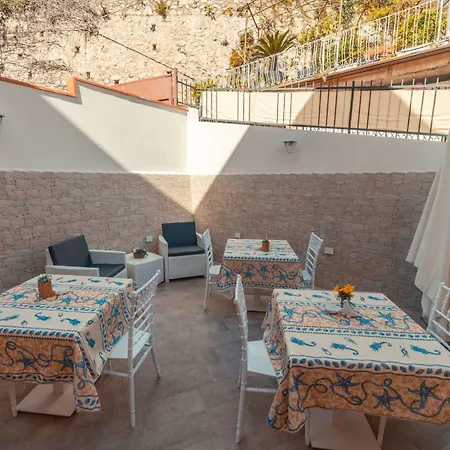 Couette-café Dionisio